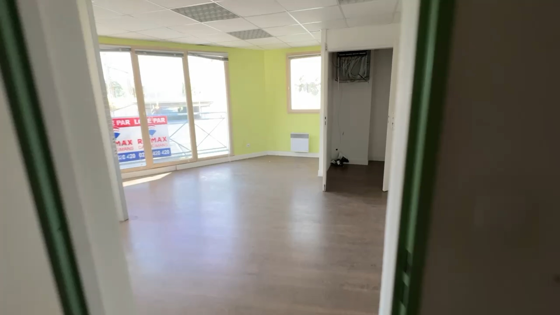 Plateau lumineux en phase de finition après rénovation intérieure au Mans
